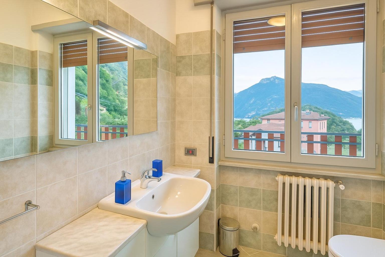 Lake Como Victoria Apartment Oliveto Lario ภายนอก รูปภาพ